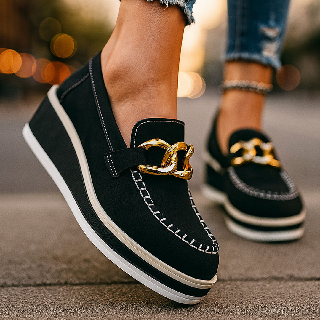 Relia | Cushioned Platform Loafers with Gold Chain