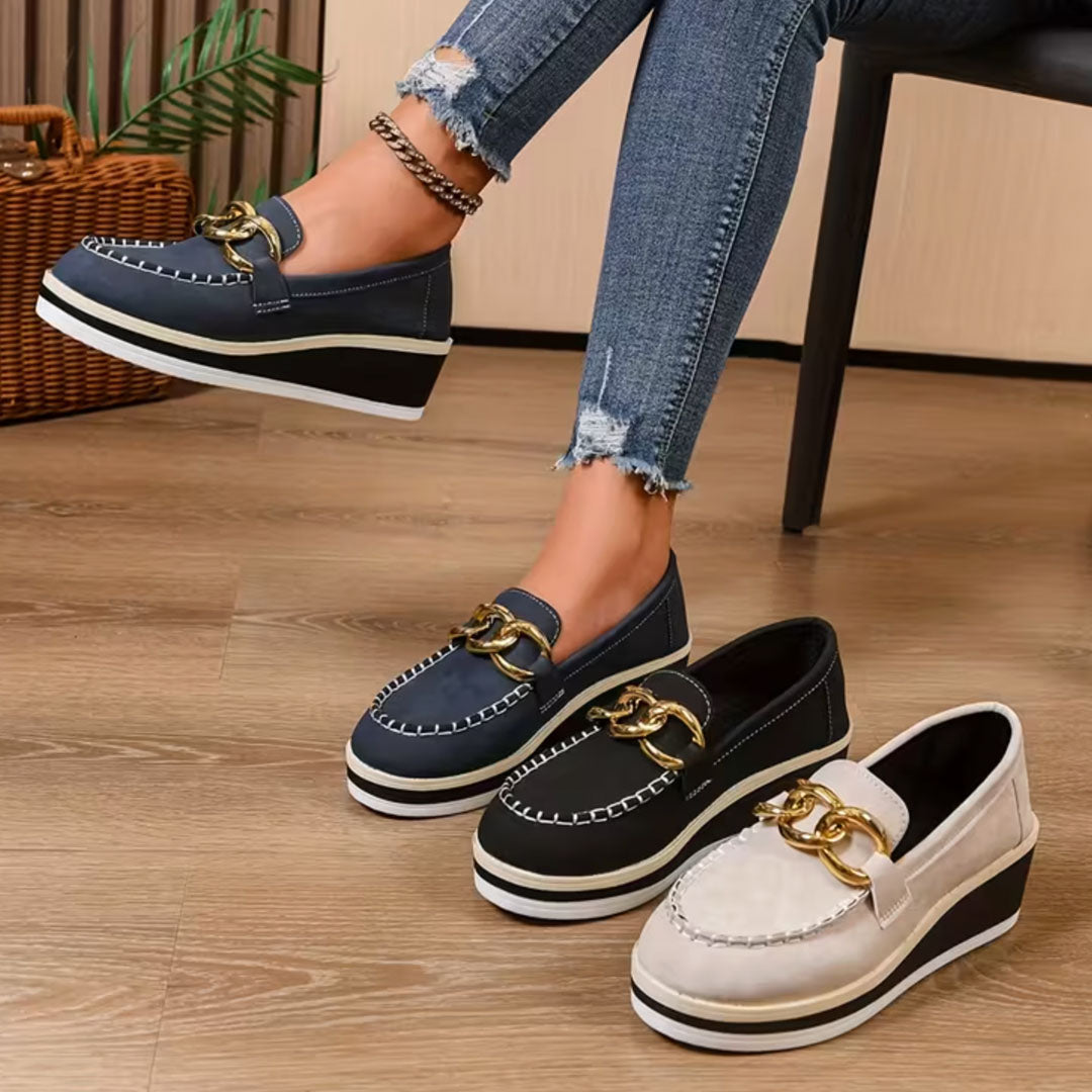 Relia | Cushioned Platform Loafers with Gold Chain