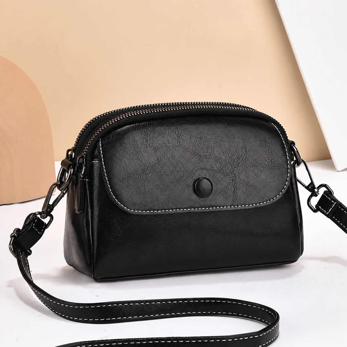 Poppy - Multi-Pocket Crossbody Bag