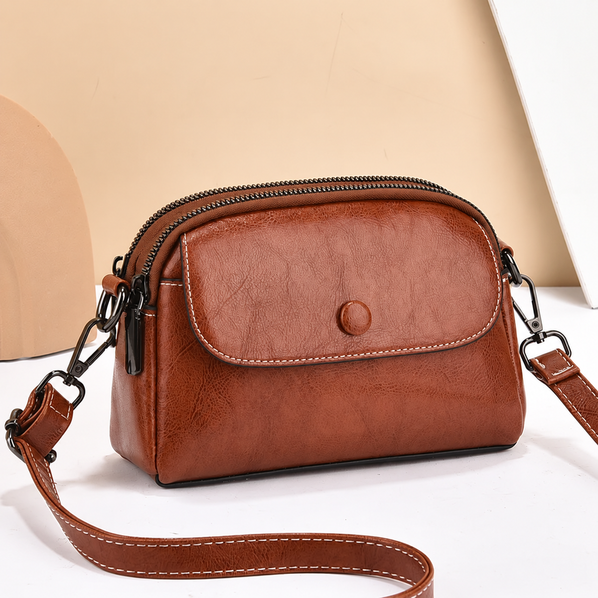 Poppy - Multi-Pocket Crossbody Bag